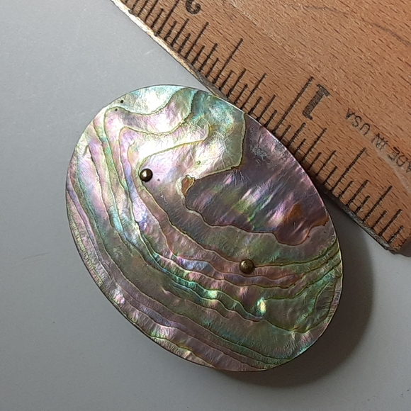 Vintage Mother-of-Pearl Oval Brooch 2" - Picture 2 of 4
